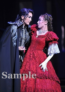 朝夏・実咲 舞台写真／宙組東京公演『エリザベート―愛と死の輪舞（ロンド）―』