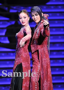 朝夏・実咲 舞台写真／宙組東京公演『エリザベート―愛と死の輪舞（ロンド）―』