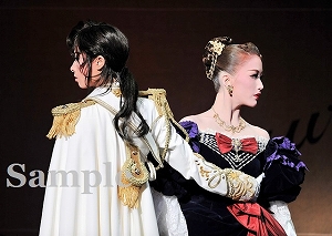 明日海 花乃 舞台写真／花組全国ツアー公演『仮面のロマネスク』『Melodia―熱く美しき旋律―』