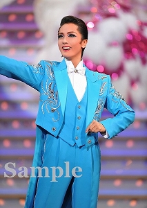 壱城あずさ 舞台写真／星組東京公演『桜華に舞え』『ロマンス!!（Romance）』