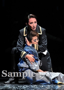 北翔 紅 舞台写真／星組東京公演『桜華に舞え』『ロマンス!!（Romance）』