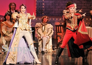 星条 暁 舞台写真／月組バウホール公演『FALSTAFF』