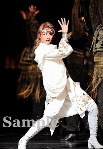 芹香斗亜 舞台写真／花組大劇場公演『雪華抄（せっかしょう）』『金色（こんじき）の砂漠』