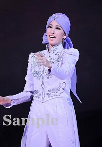 柚香光 舞台写真／花組大劇場公演『雪華抄（せっかしょう）』『金色（こんじき）の砂漠』