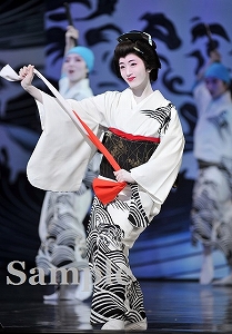 花乃まりあ 舞台写真／花組大劇場公演『雪華抄（せっかしょう）』『金色（こんじき）の砂漠』