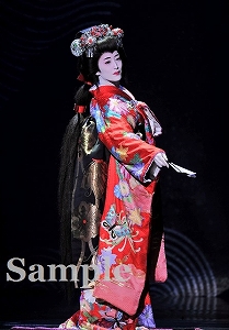 花乃まりあ 舞台写真／花組大劇場公演『雪華抄（せっかしょう）』『金色（こんじき）の砂漠』