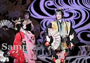 明日海 花乃 舞台写真／花組大劇場公演『雪華抄（せっかしょう）』『金色（こんじき）の砂漠』