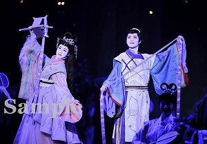 芹香 仙名 舞台写真／花組大劇場公演『雪華抄（せっかしょう）』『金色（こんじき）の砂漠』