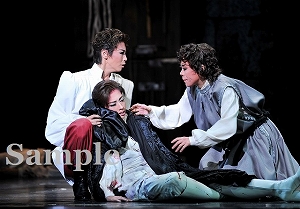 明日海 英真 瀬戸 舞台写真／花組大劇場公演『雪華抄（せっかしょう）』『金色（こんじき）の砂漠』