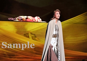 芹香 他 舞台写真／花組大劇場公演『雪華抄（せっかしょう）』『金色（こんじき）の砂漠』