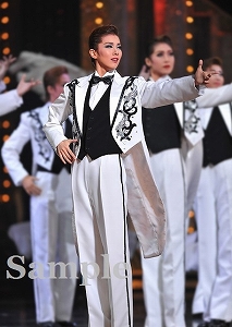 彩風咲奈 舞台写真／雪組東京公演『私立探偵ケイレブ・ハント』『Greatest HITS!』