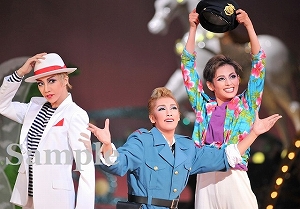 華形 美弥 朝美 舞台写真／月組大劇場公演『カルーセル輪舞曲（ロンド）』