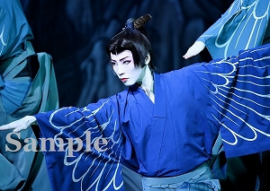 瀬戸かずや 舞台写真／花組東京公演『雪華抄（せっかしょう）』『金色（こんじき）の砂漠』