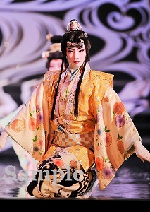 瀬戸かずや 舞台写真／花組東京公演『雪華抄（せっかしょう）』『金色（こんじき）の砂漠』