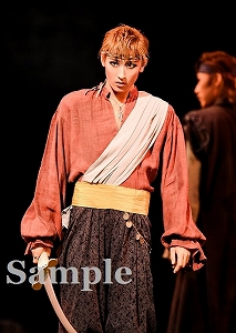 水美 舞斗 舞台写真／花組東京公演『雪華抄（せっかしょう）』『金色（こんじき）の砂漠』