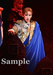 柚香 光 舞台写真／花組東京公演『雪華抄（せっかしょう）』『金色（こんじき）の砂漠』