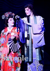 明日海 花乃 舞台写真／花組東京公演『雪華抄（せっかしょう）』『金色（こんじき）の砂漠』