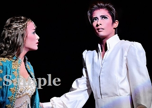 明日海 花乃 舞台写真／花組東京公演『雪華抄（せっかしょう）』『金色（こんじき）の砂漠』