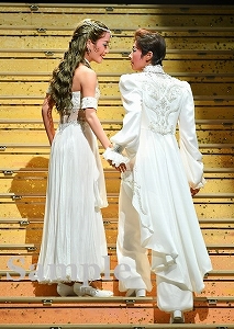 明日海 花乃 舞台写真／花組東京公演『雪華抄（せっかしょう）』『金色（こんじき）の砂漠』