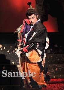 麻央侑希 舞台写真／星組バウホール公演『燃ゆる風－軍師・竹中半兵衛－』