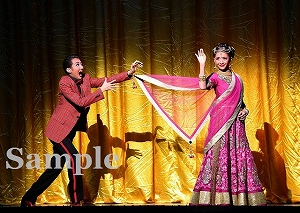 紅 綺咲 舞台写真／星組東京国際フォーラムホールC公演『オーム・シャンティ・オーム―恋する輪廻―』