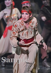 真風涼帆 舞台写真／宙組公演『王妃の館－Chateau de la Reine－』『VIVA!FESTA!』