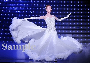 実咲凜音 舞台写真／宙組公演『王妃の館－Chateau de la Reine－』『VIVA!FESTA!』