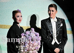 朝夏 実咲 舞台写真／「実咲凜音サヨナラショー」