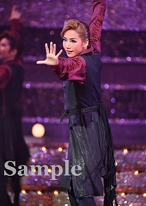 紫門ゆりや 舞台写真／月組東京公演『カルーセル輪舞曲（ロンド）』