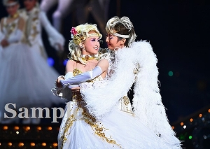 珠城 愛希 舞台写真／月組東京公演『カルーセル輪舞曲（ロンド）』