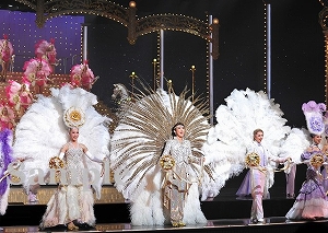 フィナーレ 舞台写真／月組東京公演『カルーセル輪舞曲（ロンド）』