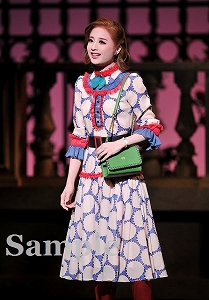 遥羽らら 舞台写真／宙組新人公演『王妃の館－Chateau de la Reine－』