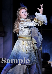 鷹翔千空 舞台写真／宙組新人公演『王妃の館－Chateau de la Reine－』