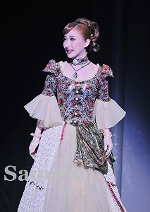 実咲凜音 舞台写真／宙組東京公演『王妃の館－Chateau de la Reine－』『VIVA!FESTA!』
