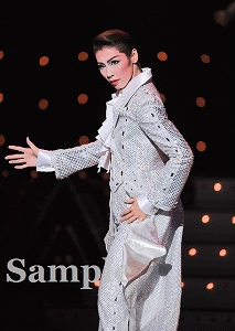 瀬戸かずや 舞台写真／花組全国ツアー公演『仮面のロマネスク』『EXCITER!!2017』