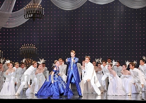 早霧 他 舞台写真／「早霧せいなサヨナラショー」