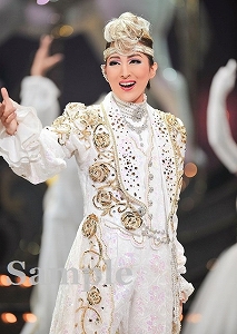 珠城りょう 舞台写真／月組博多座公演『長崎しぐれ坂』『カルーセル輪舞曲（ロンド）』