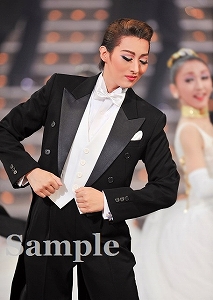 珠城りょう 舞台写真／月組博多座公演『長崎しぐれ坂』『カルーセル輪舞曲（ロンド）』