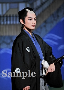 朝美絢 舞台写真／月組博多座公演『長崎しぐれ坂』『カルーセル輪舞曲（ロンド）』