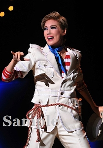 愛月ひかる 舞台写真／宙組大劇場公演『神々の土地』『クラシカル ビジュー』