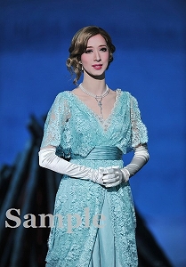 伶美うらら 舞台写真／宙組大劇場公演『神々の土地』『クラシカル ビジュー』