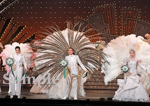 フィナーレ 舞台写真／雪組全国ツアー公演『琥珀色の雨にぬれて』『“D”ramatic S!』