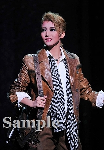 礼真琴 舞台写真／星組大劇場公演『ベルリン、わが愛』『Bouquet de TAKARAZUKA（ブーケ ド タカラヅカ）』