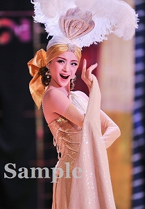 綺咲愛里 舞台写真／星組大劇場公演『ベルリン、わが愛』『Bouquet de TAKARAZUKA（ブーケ ド タカラヅカ）』