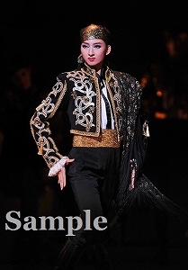 凪七瑠海 舞台写真／星組大劇場公演『ベルリン、わが愛』『Bouquet de TAKARAZUKA（ブーケ ド タカラヅカ）』