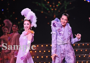 紅 綺咲 舞台写真／星組大劇場公演『ベルリン、わが愛』『Bouquet de TAKARAZUKA（ブーケ ド タカラヅカ）』