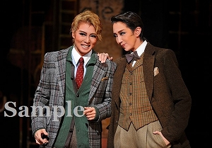 紅 礼 舞台写真／星組大劇場公演『ベルリン、わが愛』『Bouquet de TAKARAZUKA（ブーケ ド タカラヅカ）』