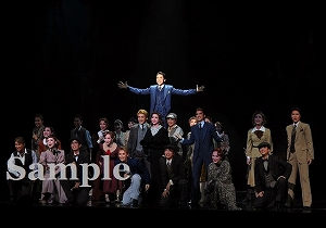 紅 他 舞台写真／星組大劇場公演『ベルリン、わが愛』『Bouquet de TAKARAZUKA（ブーケ ド タカラヅカ）』