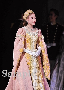 星風まどか 舞台写真／宙組東京公演『神々の土地』『クラシカル　ビジュー』