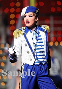 彩風咲奈 舞台写真／雪組大劇場公演『ひかりふる路（みち）～革命家、マクシミリアン・ロベスピエール～』『SUPER VOYAGER!』